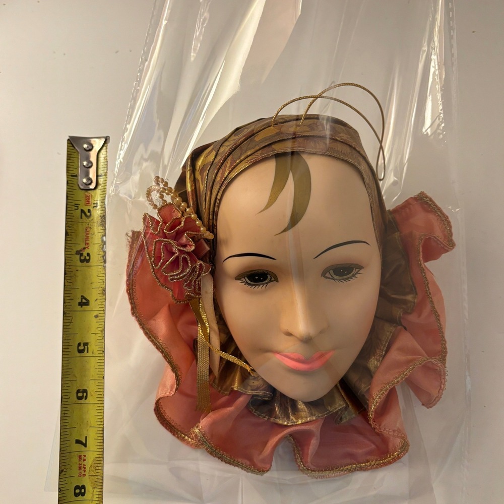 VTG Ceramic Lady Face Mask Wall Hanging Pink Ruffled Collar Gold Floral 80s 90s - Picture 4 of 4